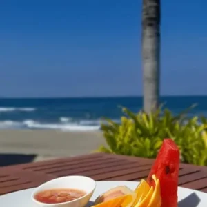 Vegetable Omelette( chopped onion,red and green bellpepperslice mushroom,wheat toast bread