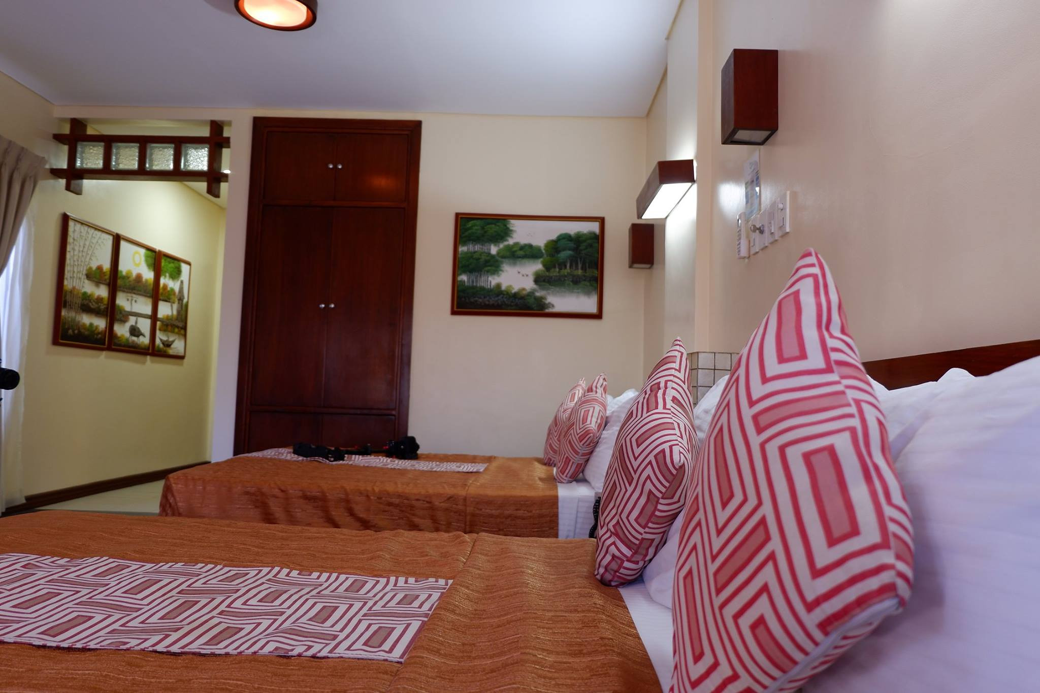 Ocean View Suite (2 Bedrooms) - Image 9